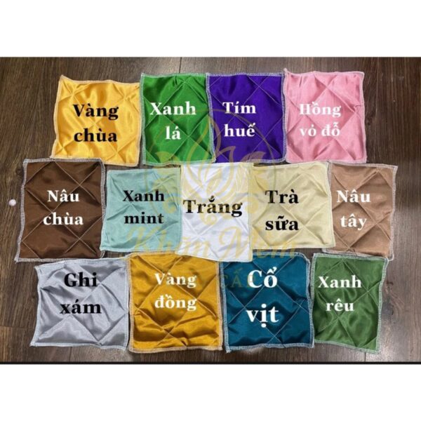 tấm phủ lụa chần bông