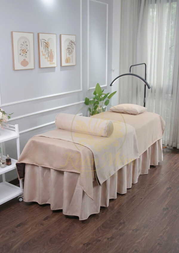 ga gấm màu nâu tây